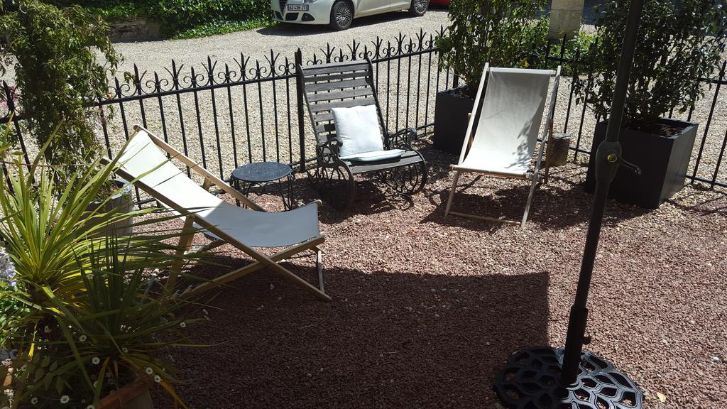 Le Clos Du Presbytere Puisseguin Bagian luar foto