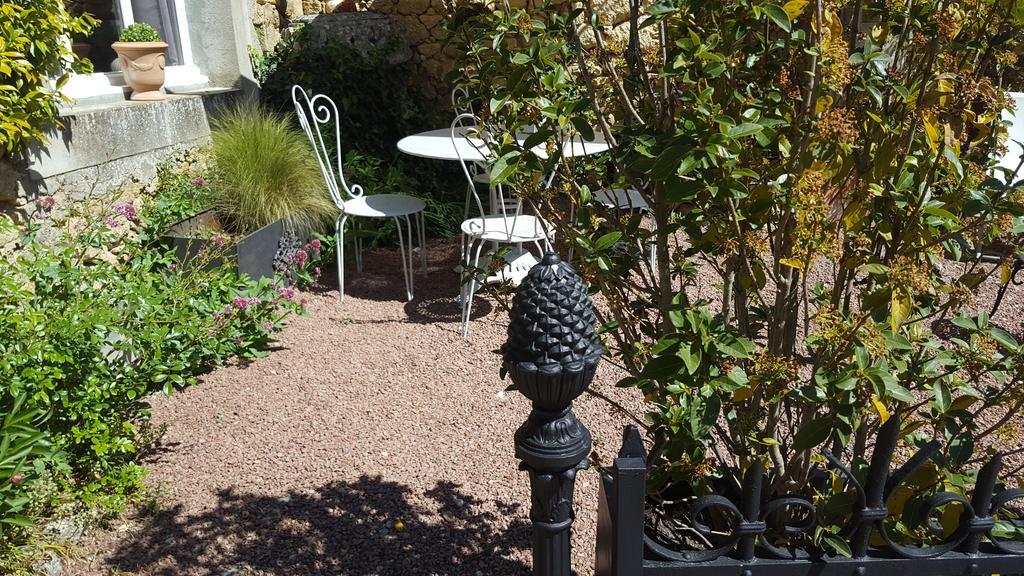 Le Clos Du Presbytere Puisseguin Bagian luar foto